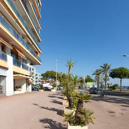 Splendid Apartment Seafront In Cagnes Sur Mer View On The Water 아파트 *